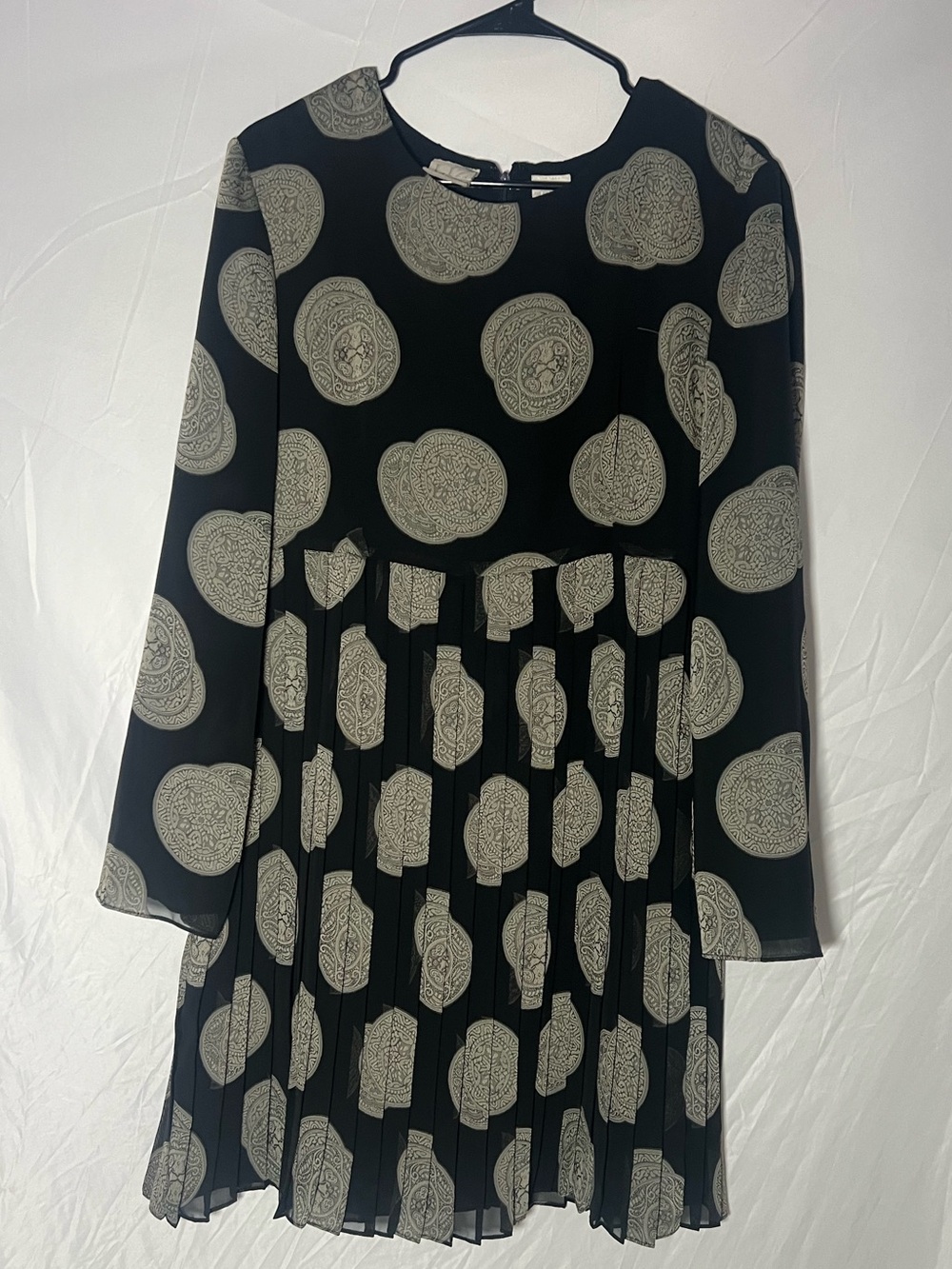 Black Long-Sleeve vintage Pleated Dress with Cream Medallion Print